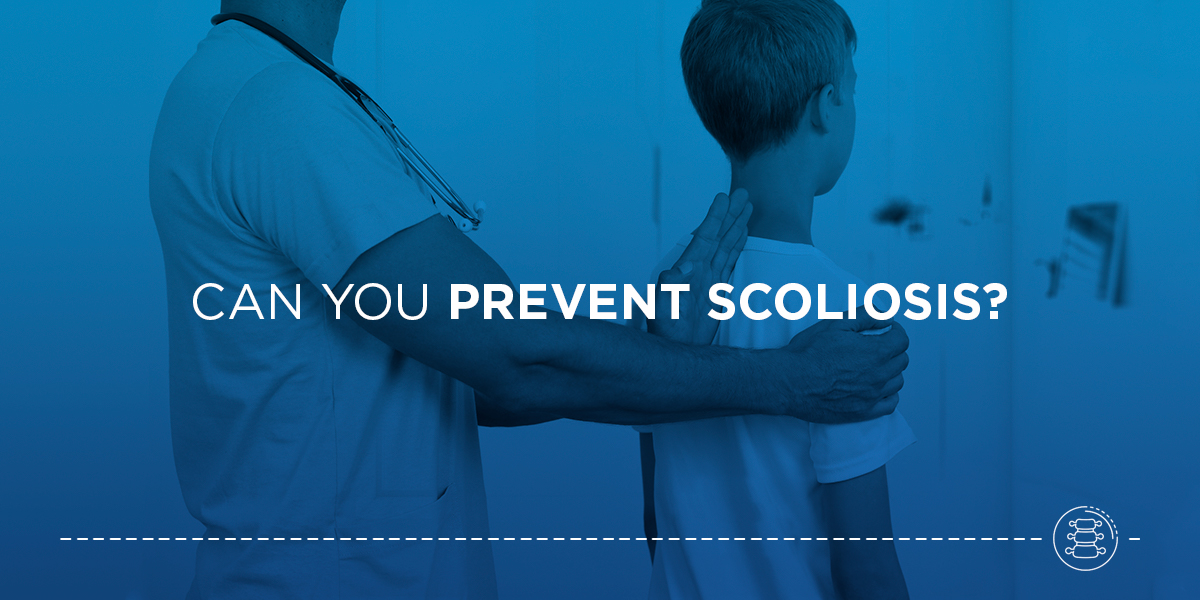 ¿Se puede prevenir la escoliosis?